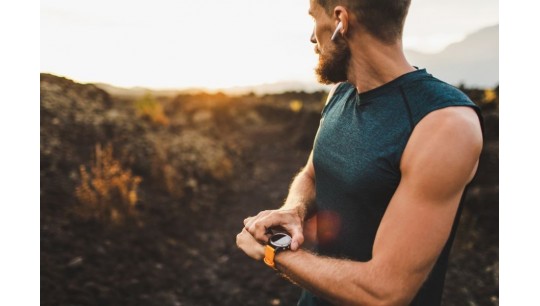 Perché acquistare uno smartwatch: 5 buoni motivi per chi pratica sport